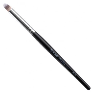 TF cosmetics - Кисть для точного нанесения и растушевки теней